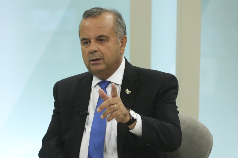 Investimento em tratamento de esgoto e água subiu 1.000%, diz ministro