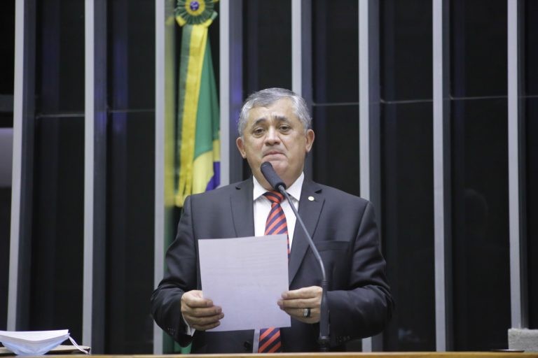 Projeto cria Refis Popular em apoio ao devedor de baixa renda