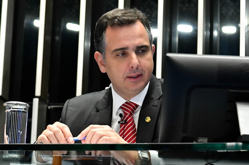Rodrigo Pacheco lamenta morte do fotojornalista Orlando Brito
