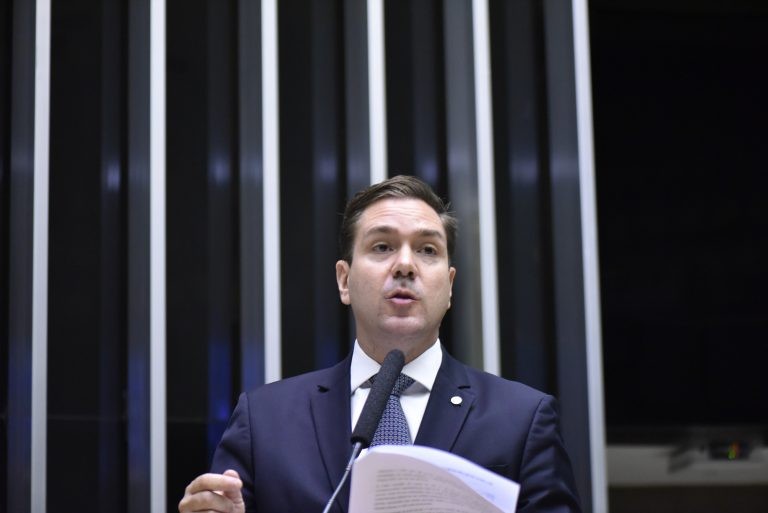 Aprovado texto-base de projeto sobre antecipação de honorários a peritos em causas contra o INSS; acompanhe