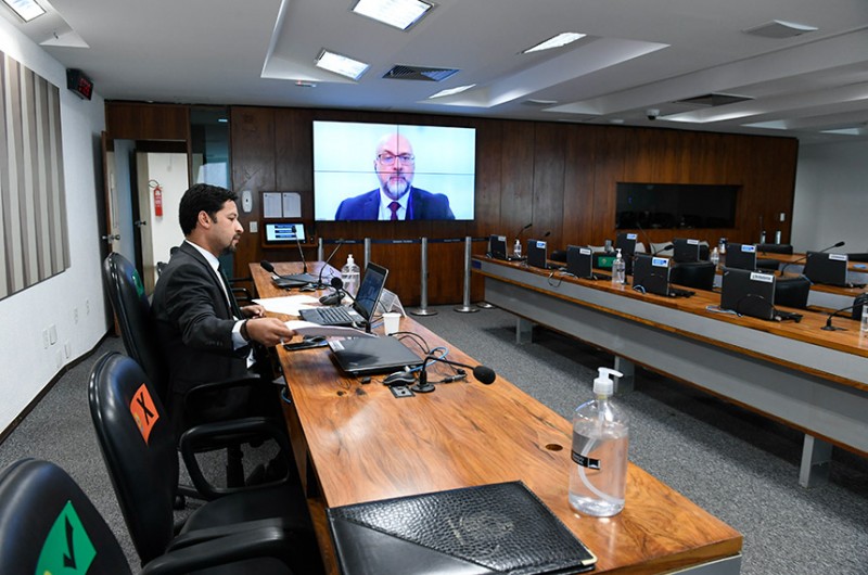 Versão eletrônica do real deve ser lançada até 2024, estima assessor do Banco Central