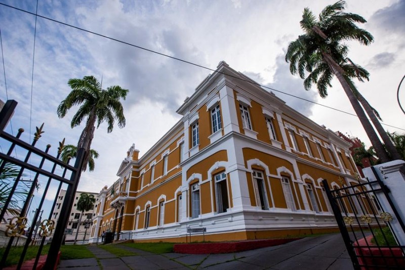 Exposição conta história dos 110 anos da Biblioteca Estevão de Mendonça