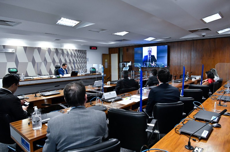 Inclusão das polícias científicas na Constituição opõe delegados e peritos
