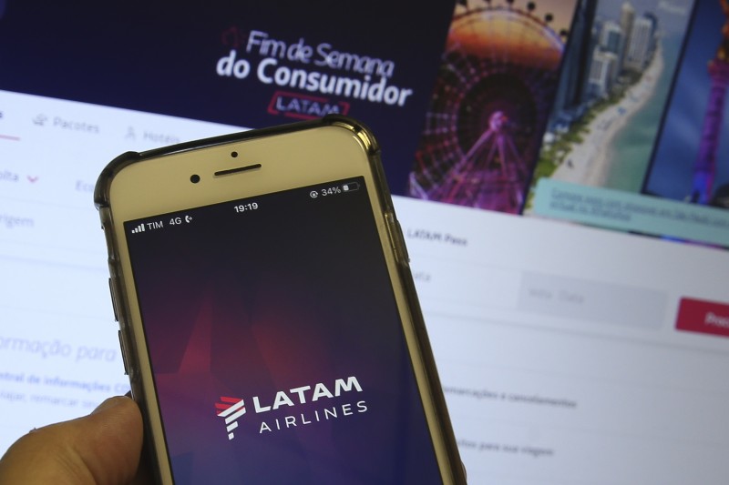 Latam suspende 21 voos nacionais devido ao aumento dos combustíveis