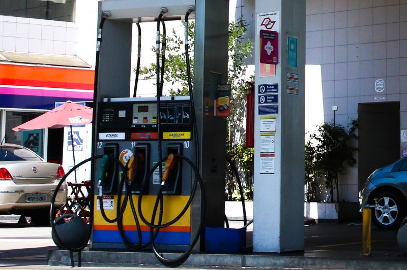 ANP: preço médio do litro de gasolina no país é de R$ 7,26