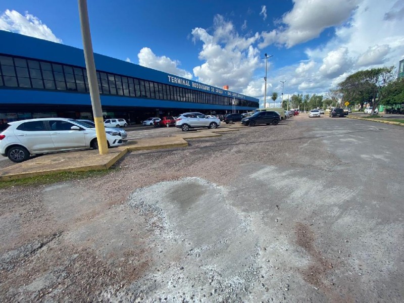 Concessionária realiza reparos no estacionamento da Rodoviária de Cuiabá