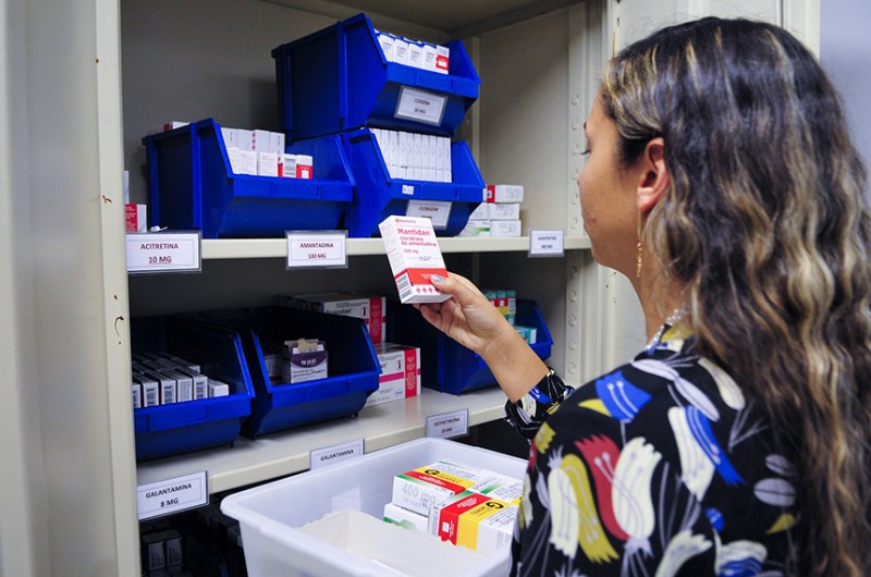 Sancionada lei que autoriza SUS a receitar remédios sem aval da Anvisa