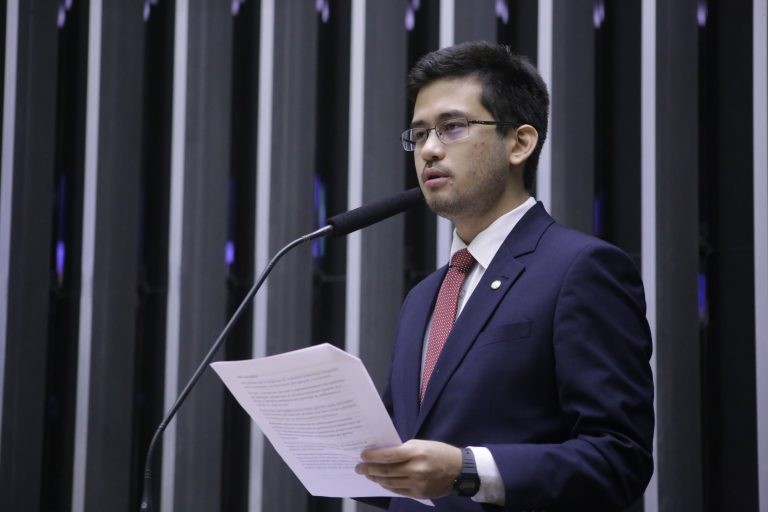 Projeto prevê certidão digital como comprovante do serviço militar