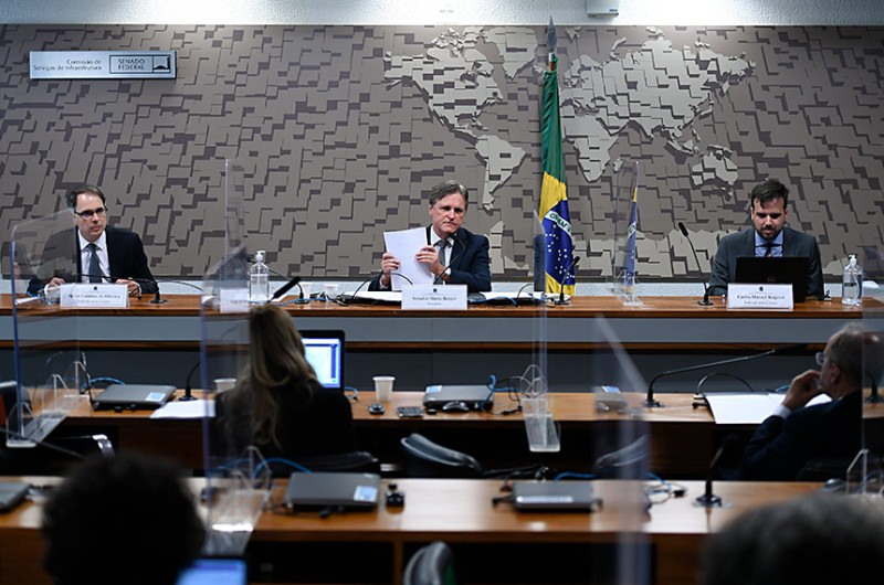 Após impasse, CI começa a analisar indicações para Anatel