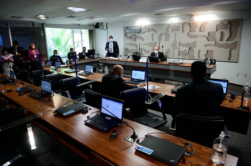 Cidadania e combate à corrupção podem entrar no currículo da educação básica