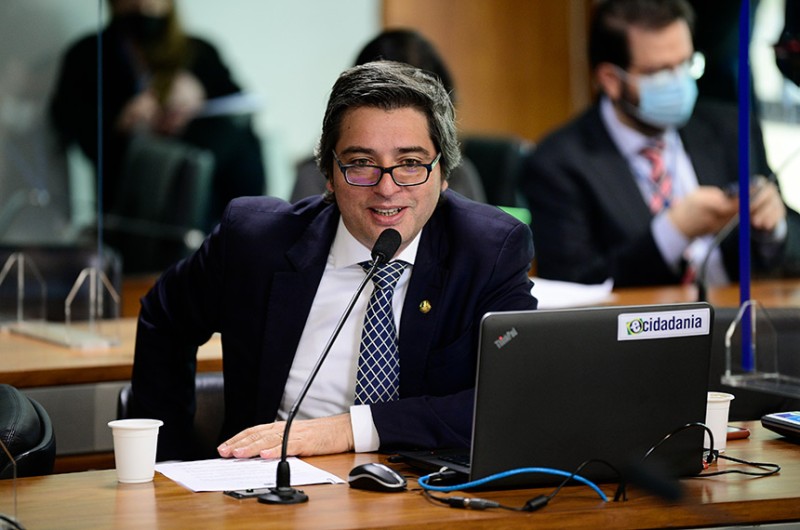 Aprovado projeto que nomeia Aeroporto de Angra dos Reis (RJ) de “Carmelo Jordão”