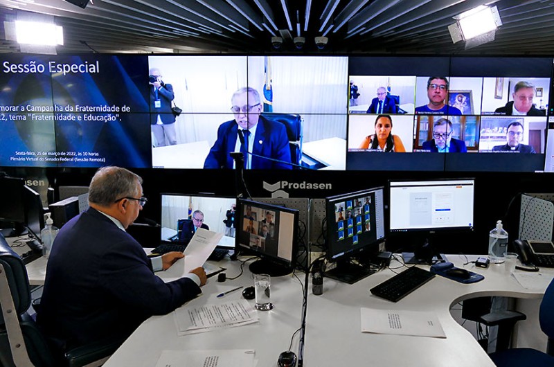 Em sessão pela Campanha da Fraternidade, senadores ressaltam papel da educação