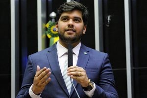 Projeto incentiva tecnologia contra crise climática na agricultura