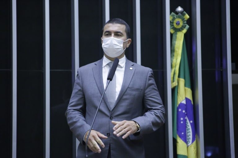 Projeto dispensa autorização prévia para modificações em veículos