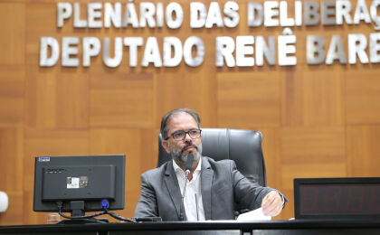 Lei proíbe ligações e empréstimos por telefone a aposentados e pensionistas em Mato Grosso