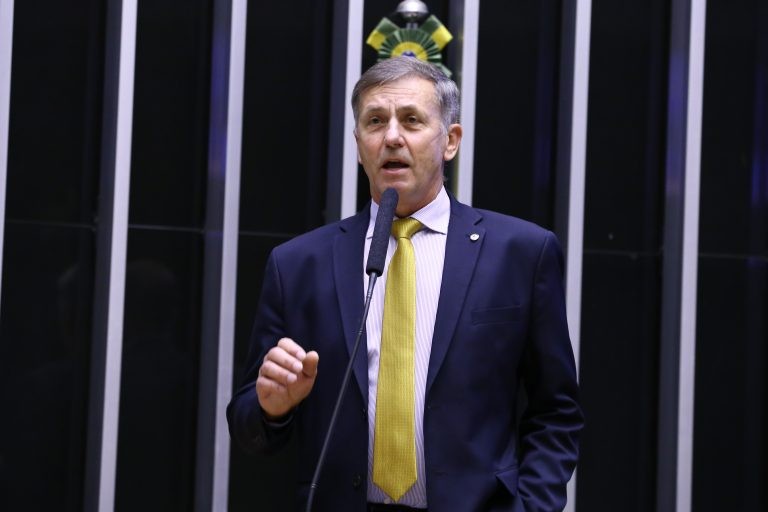 Projeto permite que municípios incentivem estações de telecomunicação em localidades prioritárias