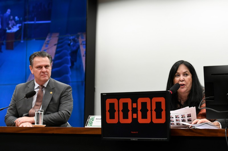 Comissão de Orçamento aprova projeto que facilita redução de imposto sobre combustível