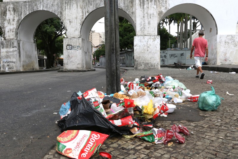 Justiça do Trabalho promove audiência sobre greve dos garis do Rio