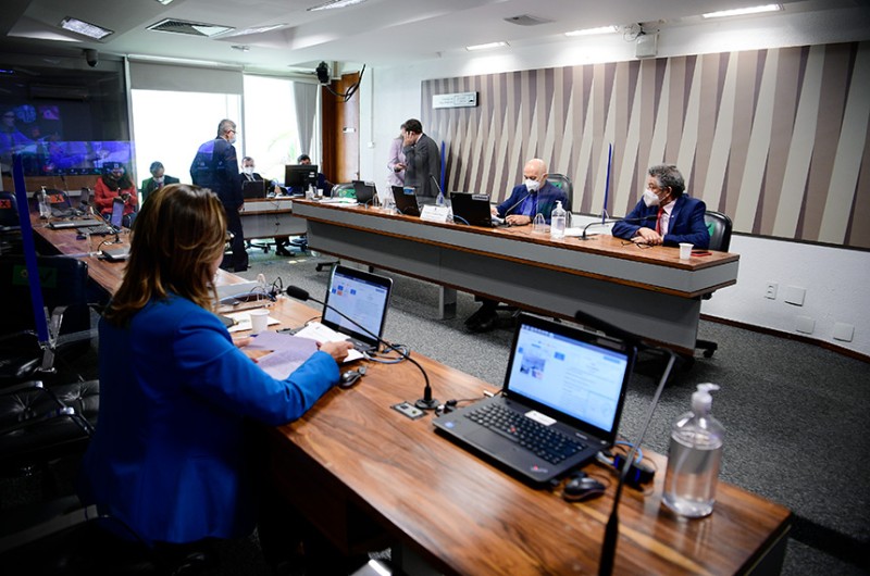 Aprovada na CMA, conversão de multa ambiental simples em serviços vai à CCJ