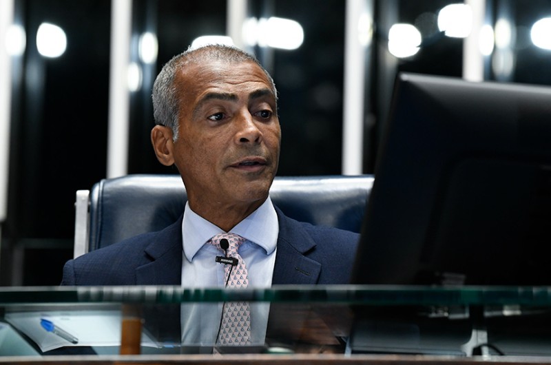 Senado apresenta voto de aplauso a projeto que atende crianças autistas de Florianópolis