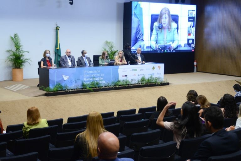 Pandemia de Covid-19 deixou as crianças mais vulneráveis à violência, dizem especialistas