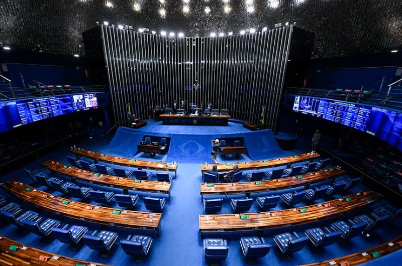 Senado vai celebrar dia do trabalhador e abolição da escravidão