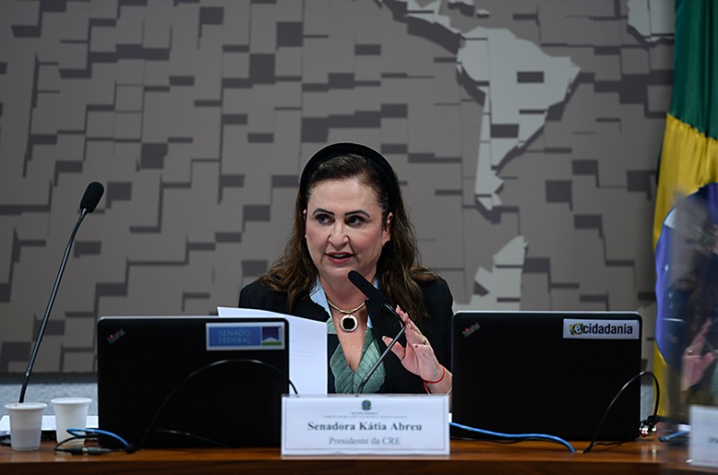 Diplomata da Ucrânia falará à Comissão de Relações Exteriores na quarta