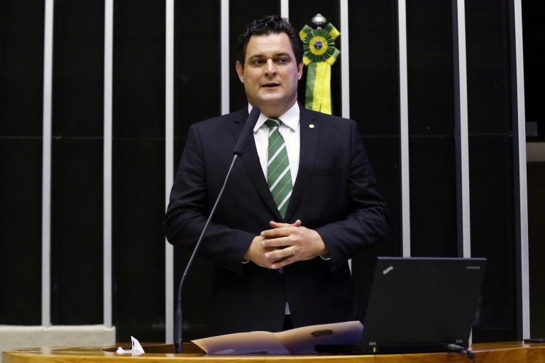 Proposta eleva penalidade para lixo hospitalar inadequado na pandemia
