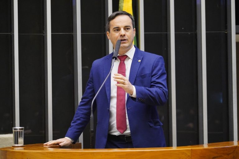 Proposta exige tela de proteção nas janelas dos apartamentos novos