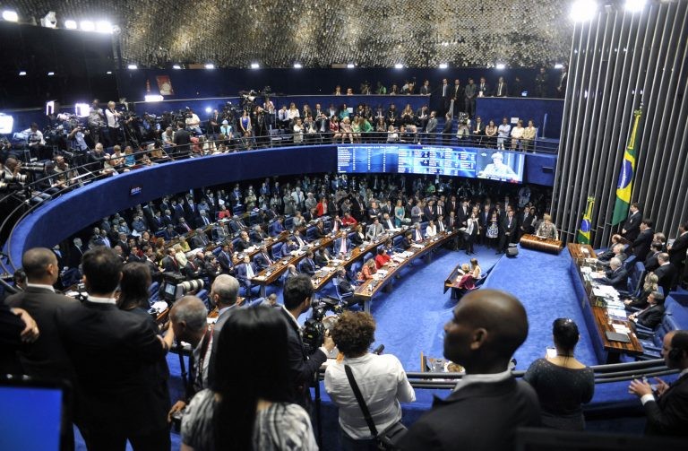Semipresidencialismo pode ser alternativa ao Parlamentarismo, rejeitado em plebiscito em 1993
