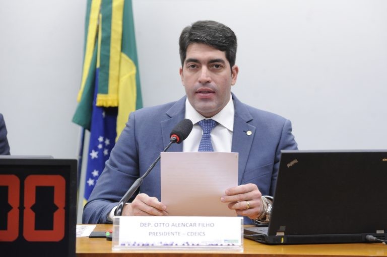 Projeto assegura competitividade entre bancos oficiais na implementação de políticas públicas