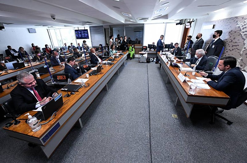 CAE aprova nomes de dois economistas para diretoria do Banco Central