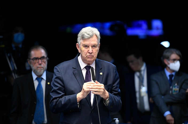 Heinze apoia convite a Alexandre de Moraes para esclarecer inquéritos