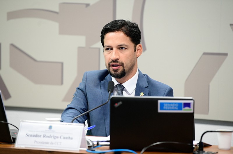 Carteira de radialista vale como documento de identidade, decide CCT