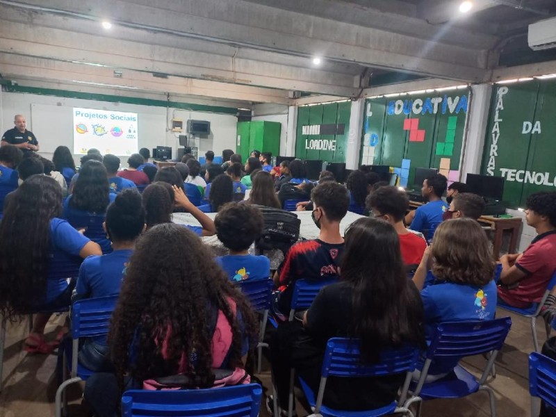 Polícia Civil realiza atividade de prevenção ao bullying e cyberbullying com estudantes da Capital