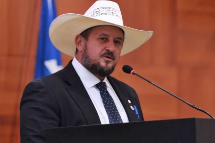 Deputado Cattani parabeniza o Colégio Notre Dame e reforça importância do projeto Escola Sem Partido