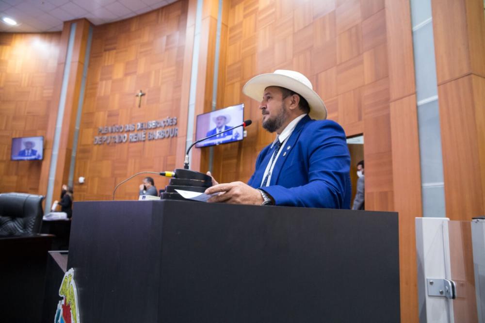 ALMT acata proposta do deputado Cattani e aprova moção de repúdio ao ex-presidente Lula