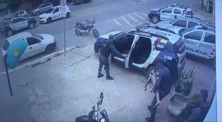 Criança desacordada e sem respirar é salva pela PM no São João Del Rey