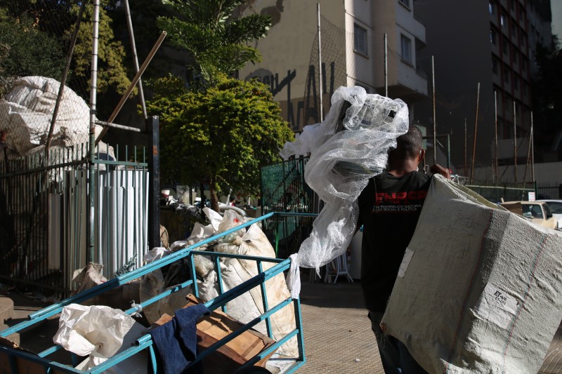 Ipea: renda de catadores de material reciclável pode aumentar até 25%