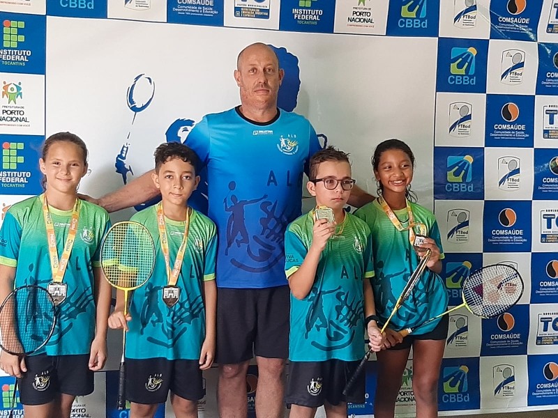 Badminton de Lucas do Rio Verde conquista 40 medalhas em competição no Tocantins