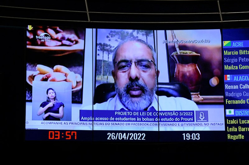 Paim pede volta da política de valorização do salário mínimo para conter a inflação