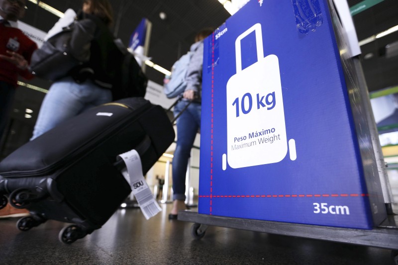 Câmara aprova retomada da gratuidade no despacho de bagagens