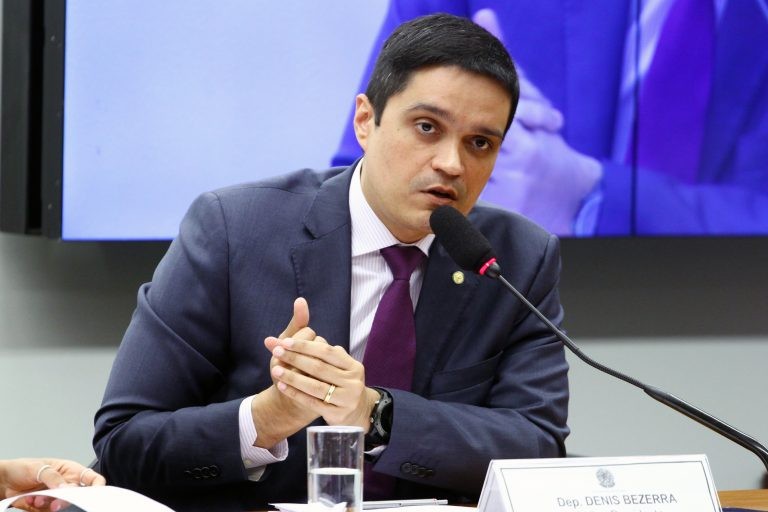 Denis Bezerra é eleito presidente da Comissão de Defesa dos Direitos da Pessoa Idosa