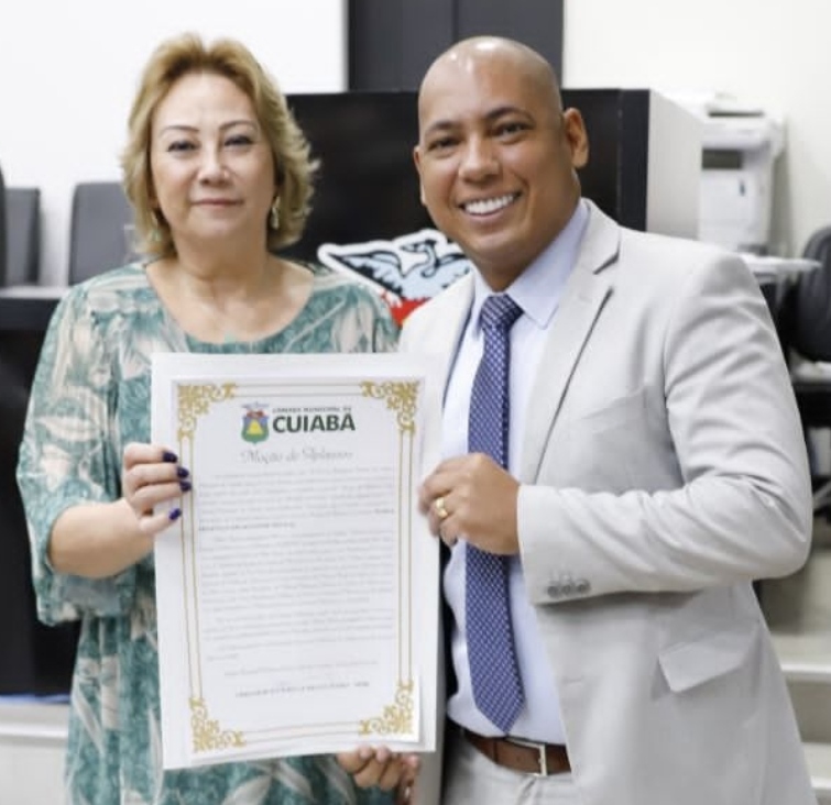 Mulheres do Judiciário e militares são homenageadas pelo presidente da Câmara de Cuiabá