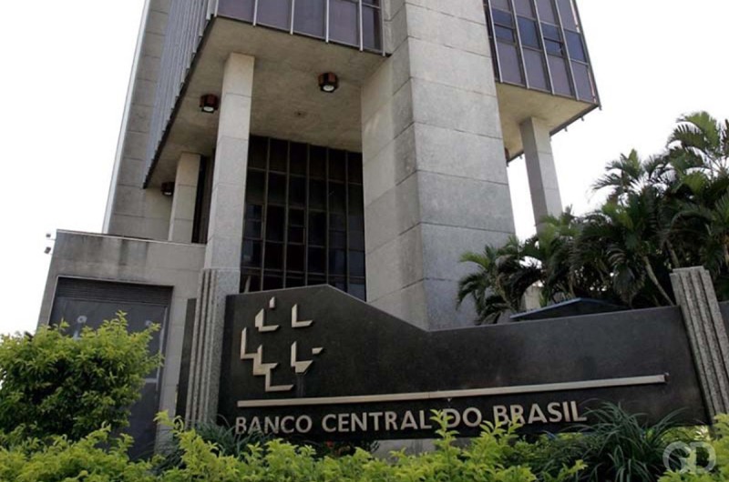 Projeto inclui busca pelo pleno emprego entre objetivos do Banco Central