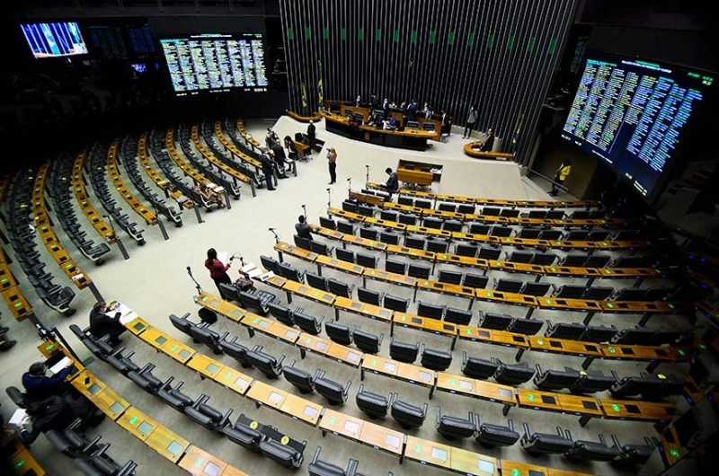 Começa sessão do Congresso que pode analisar 20 vetos de Bolsonaro