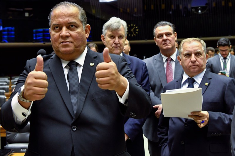 Congresso aprova mais R$ 2,6 bi para despesas do governo e Plano Safra