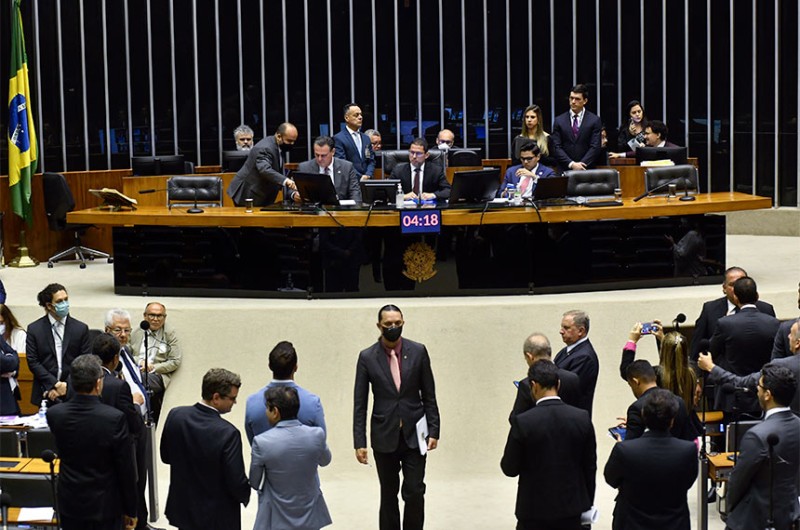 Congresso mantém maioria dos vetos
