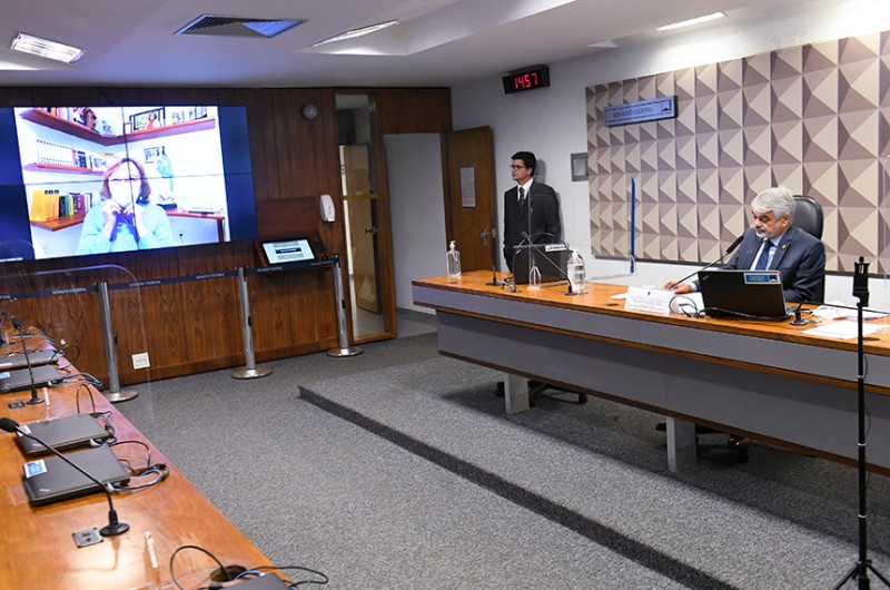 Cota para mulher vítima de violência em empresa terceirizada é aprovada na CDH