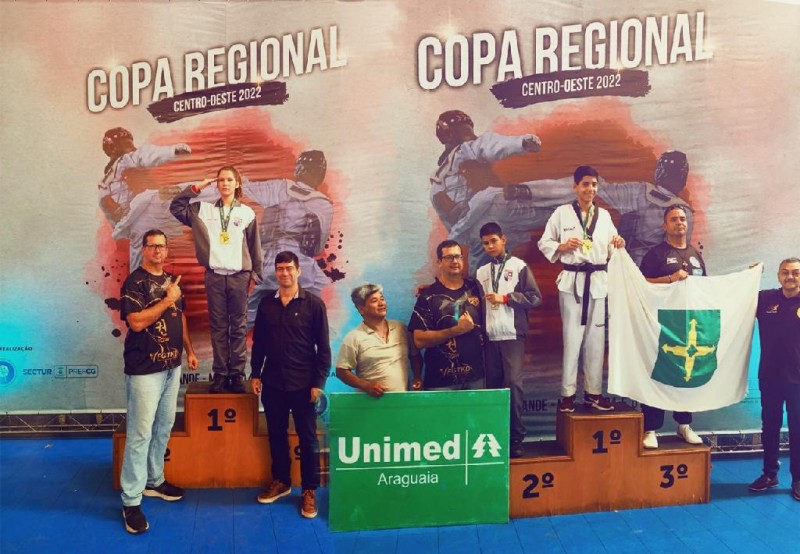 Alunos da Escola Tiradentes de Barra do Garças vencem competição de taekwondo no MS